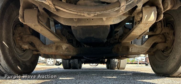 image for item EK4548 2006 Mack CXN613 semi truck