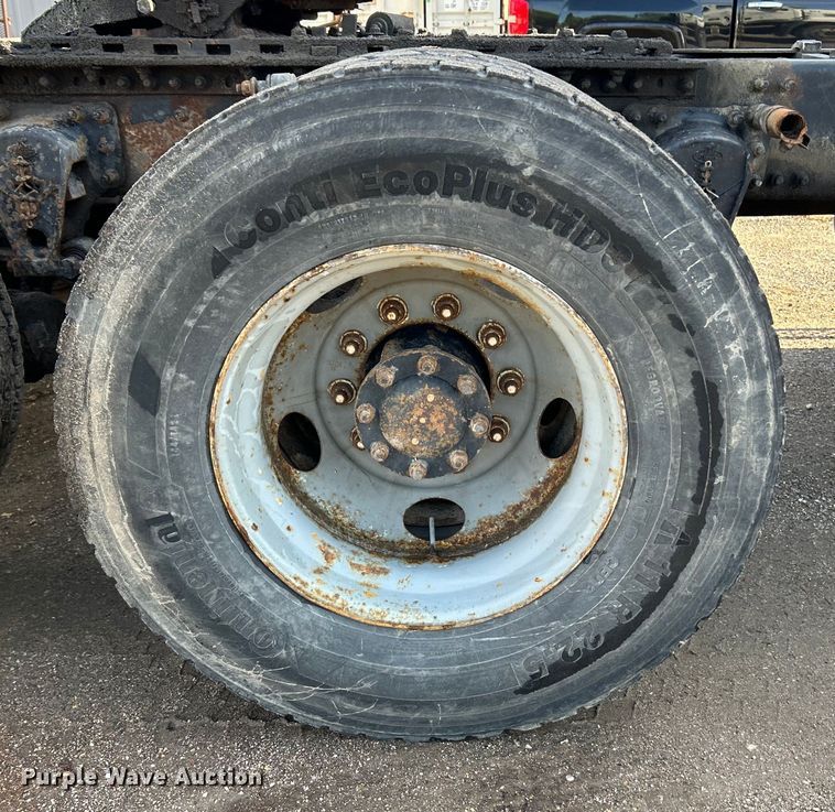 image for item EK4548 2006 Mack CXN613 semi truck