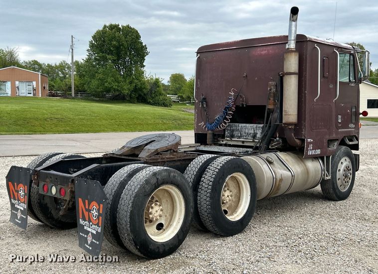 image for item EK4558 1984 International COF-9670 semi truck