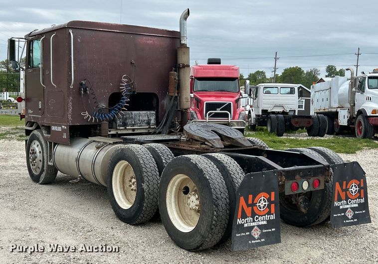 image for item EK4558 1984 International COF-9670 semi truck