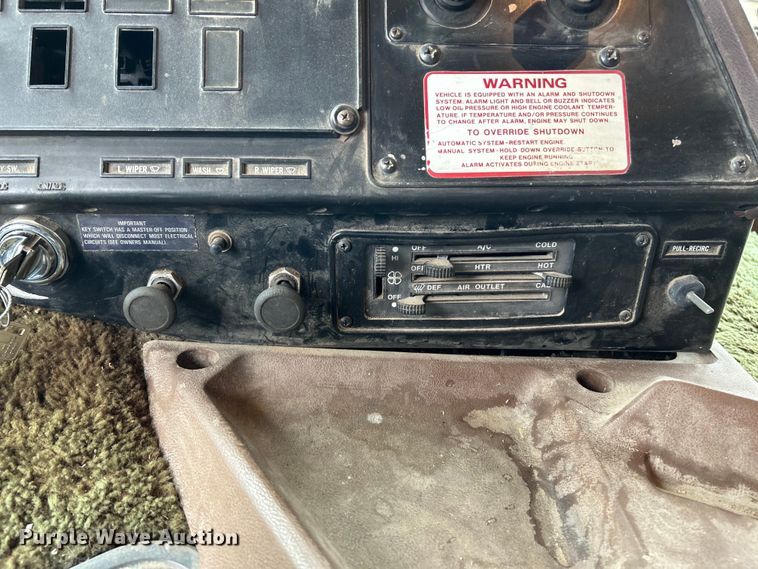 image for item EK4558 1984 International COF-9670 semi truck