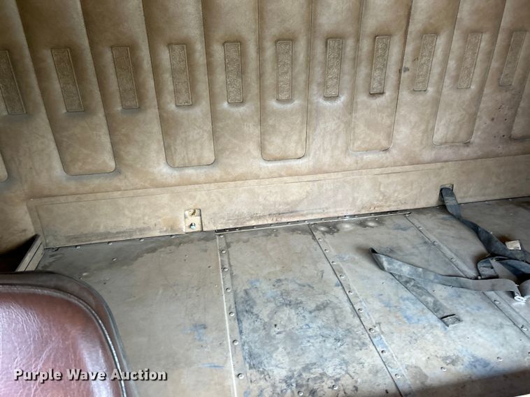 image for item EK4558 1984 International COF-9670 semi truck