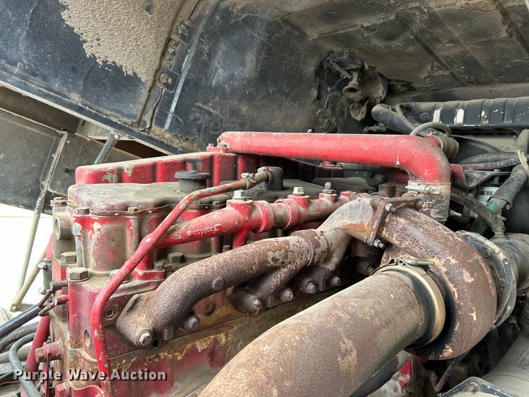 image for item EK4558 1984 International COF-9670 semi truck