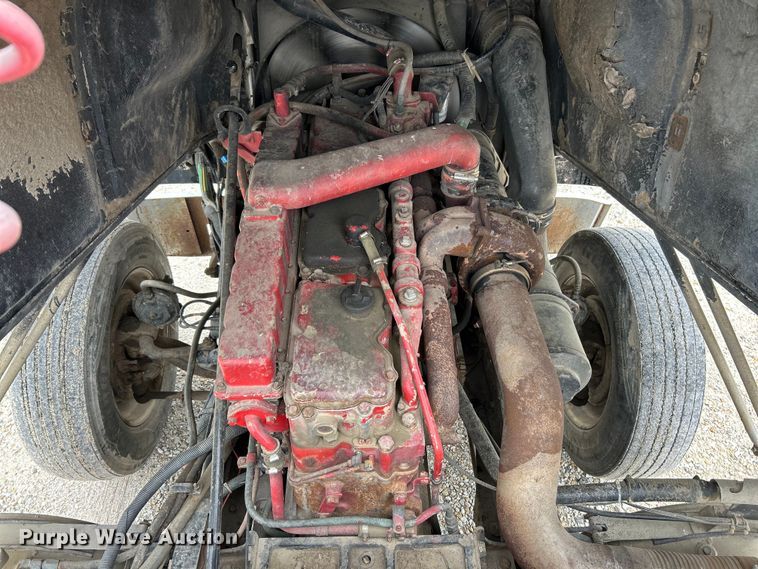 image for item EK4558 1984 International COF-9670 semi truck