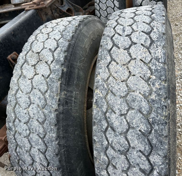 image for item EK4558 1984 International COF-9670 semi truck