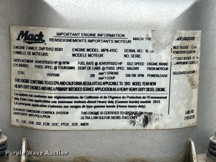 image for item EK4571 2014 Mack CXU613 semi truck