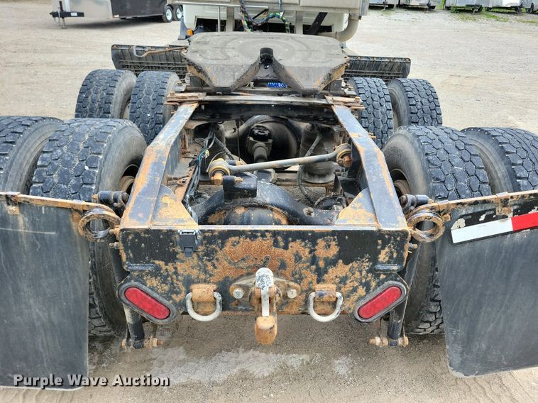 image for item KB9103 2006 Mack Vision semi truck