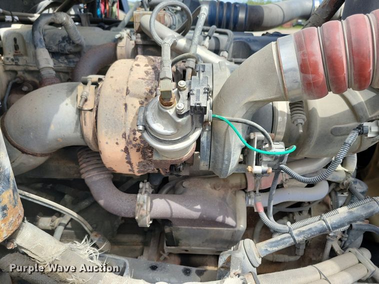 image for item KB9103 2006 Mack Vision semi truck