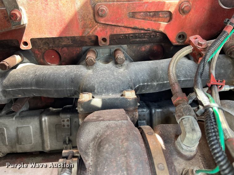 image for item LD9477 2005 International 9200i semi truck