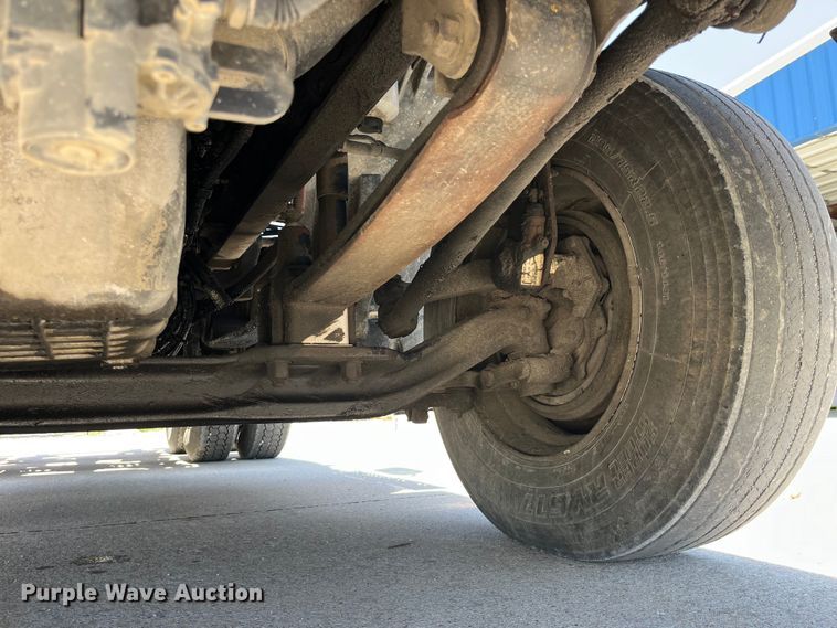 image for item LD9478 2007 Freightliner Columbia semi truck