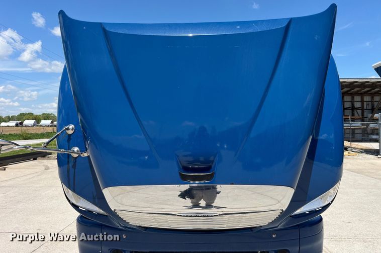 image for item LD9478 2007 Freightliner Columbia semi truck