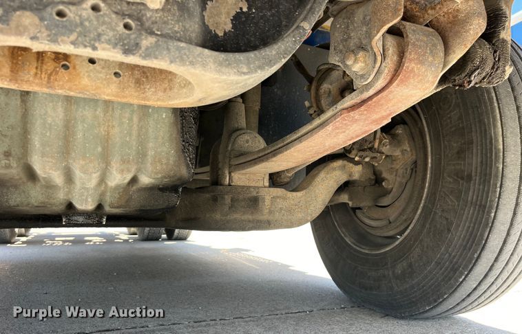 image for item LD9479 2000 Freightliner FLD semi truck