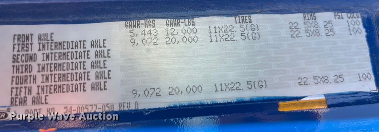 image for item LD9479 2000 Freightliner FLD semi truck