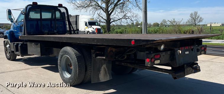 image for item LD9481 2000 GMC C6500 rollback truck