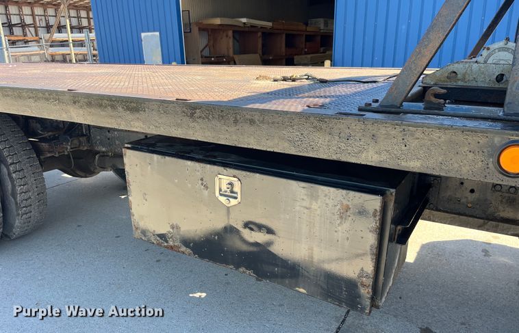 image for item LD9481 2000 GMC C6500 rollback truck