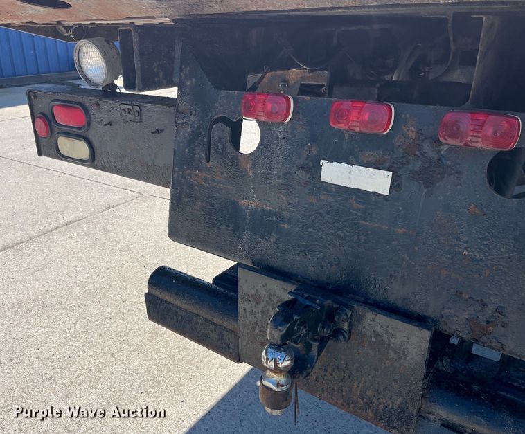 image for item LD9481 2000 GMC C6500 rollback truck