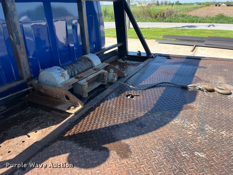 image for item LD9481 2000 GMC C6500 rollback truck