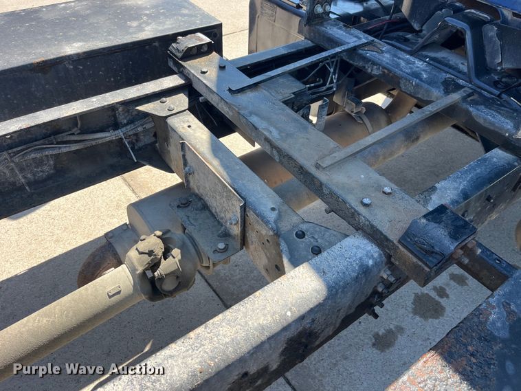 image for item LD9481 2000 GMC C6500 rollback truck