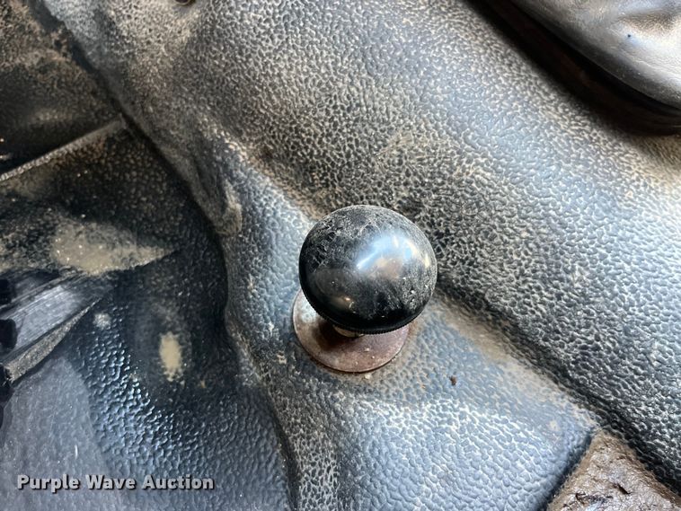 image for item LD9481 2000 GMC C6500 rollback truck