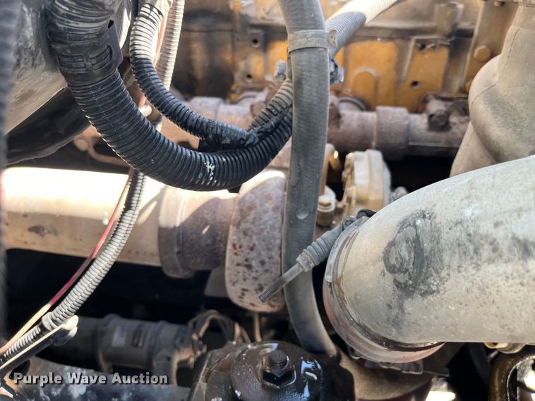 image for item LD9481 2000 GMC C6500 rollback truck