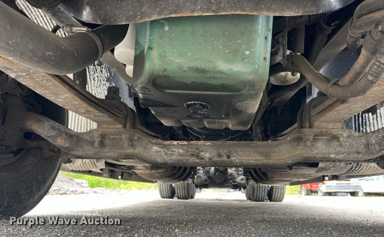 image for item LD9496 2015 Volvo VNL semi truck