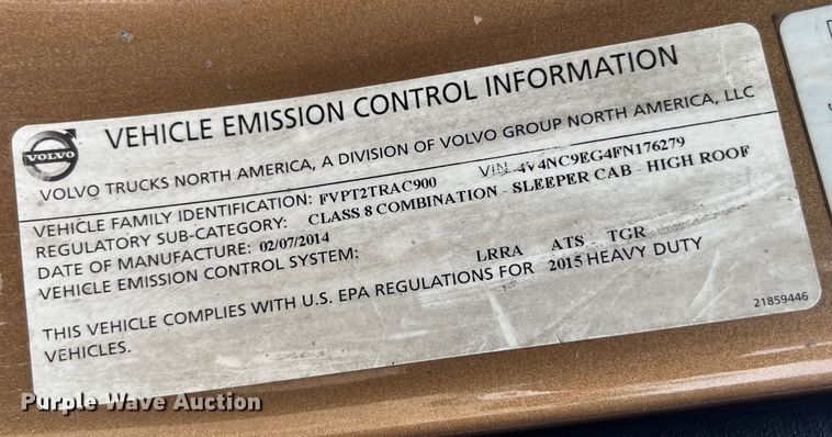 image for item LD9496 2015 Volvo VNL semi truck