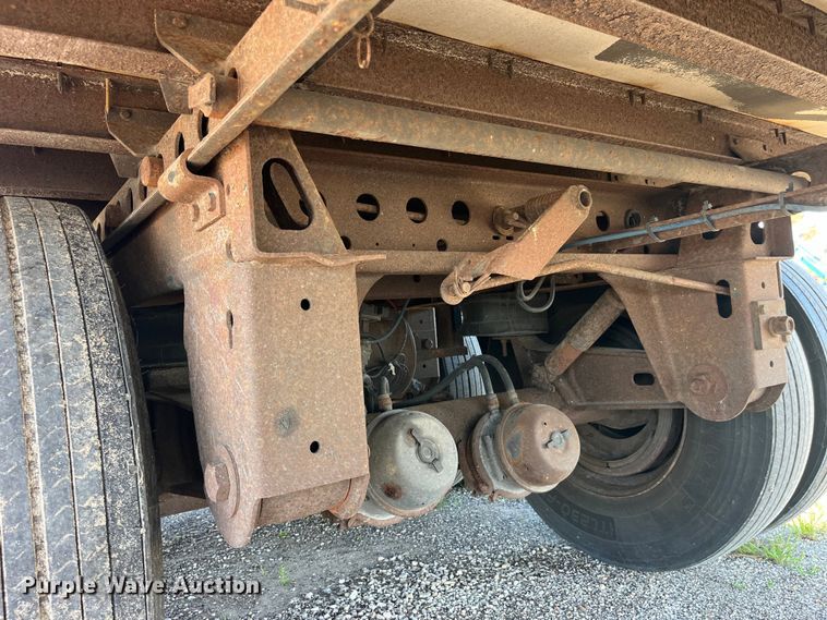 image for item LD9514 2006 Wabash refrigerated van trailer