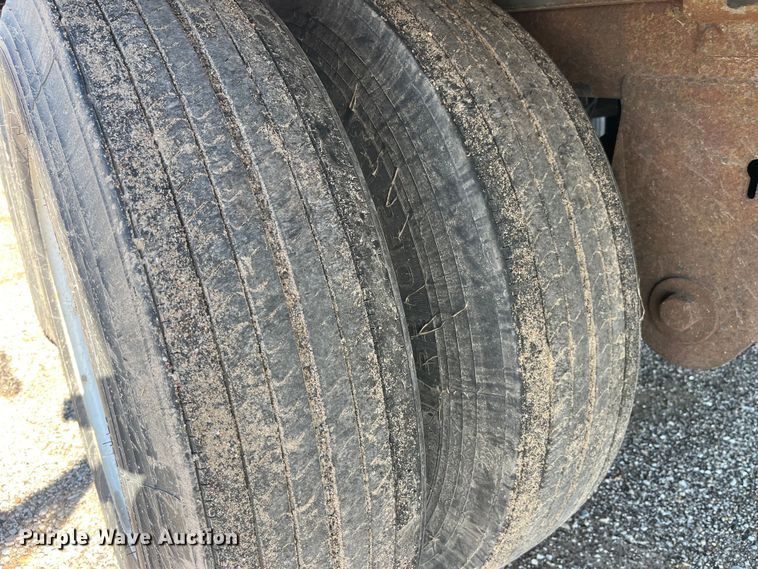 image for item LD9514 2006 Wabash refrigerated van trailer