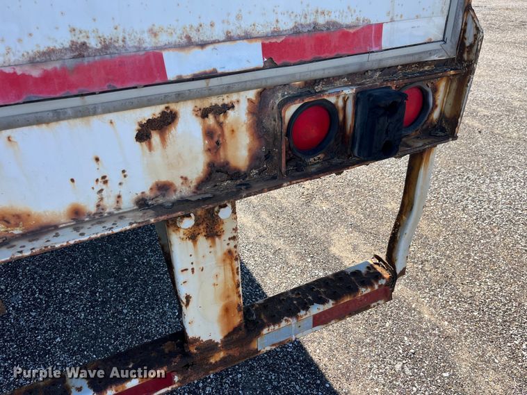 image for item LD9515 2009 Wabash dry van trailer