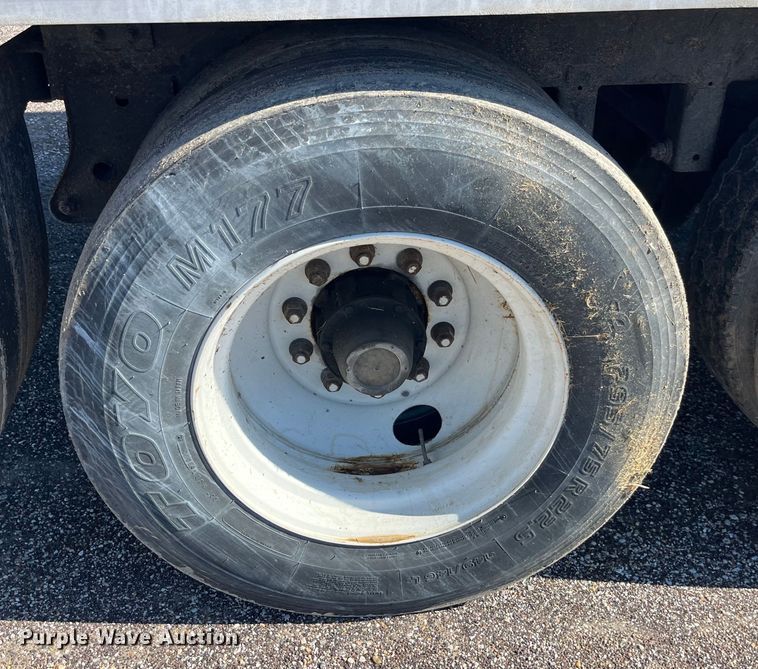 image for item LD9515 2009 Wabash dry van trailer