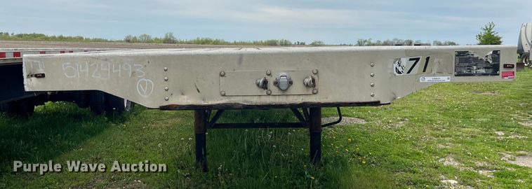 image for item LD9521 2016 Transcraft flatbed trailer