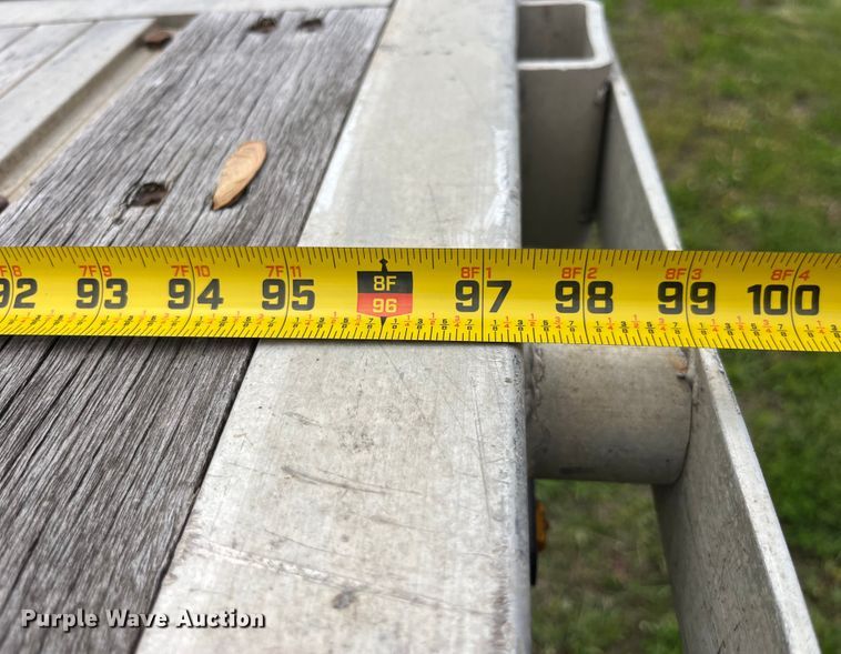 image for item LD9521 2016 Transcraft flatbed trailer