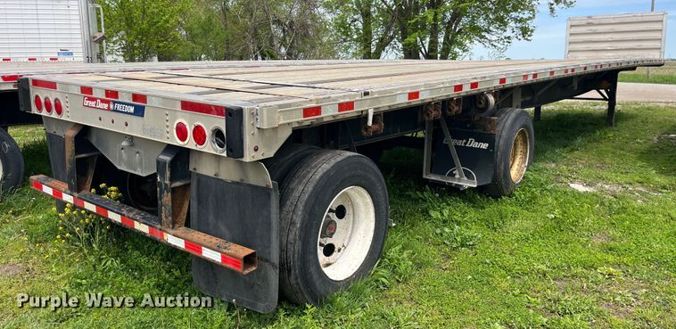 image for item LD9522 2016 Great Dane flatbed trailer