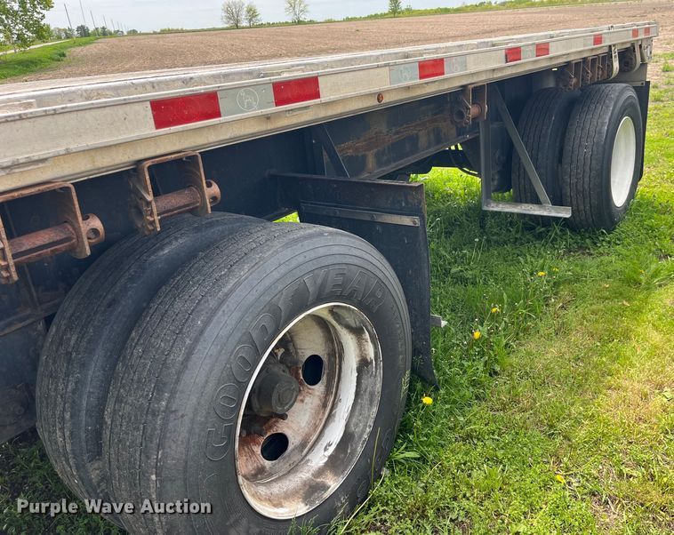 image for item LD9522 2016 Great Dane flatbed trailer