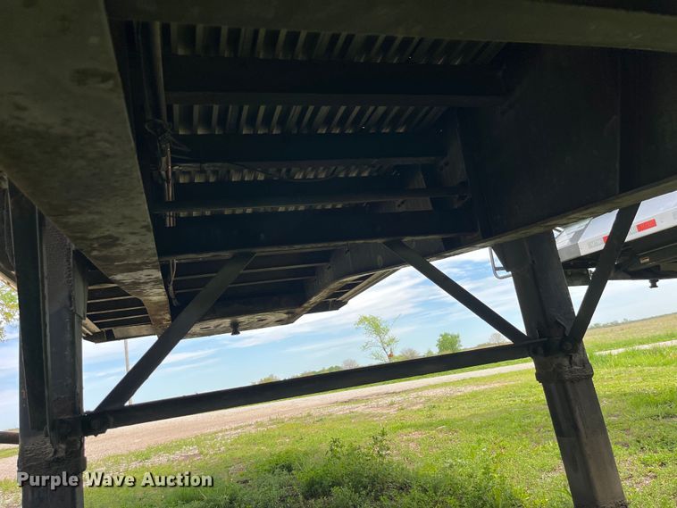 image for item LD9522 2016 Great Dane flatbed trailer