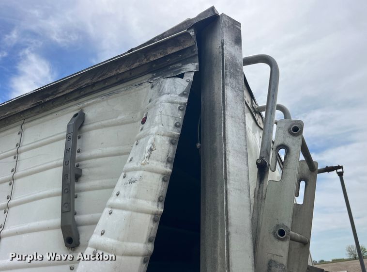 image for item LD9524 2018 Stoughton AHV-421T-AR-S grain trailer