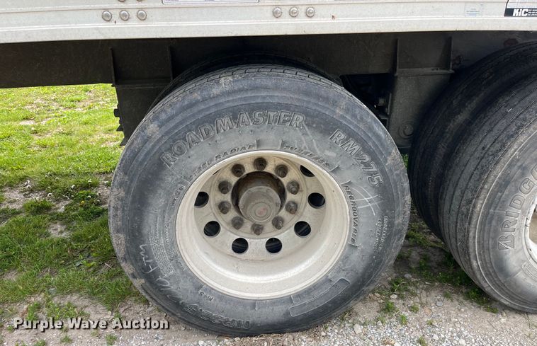 image for item LD9524 2018 Stoughton AHV-421T-AR-S grain trailer