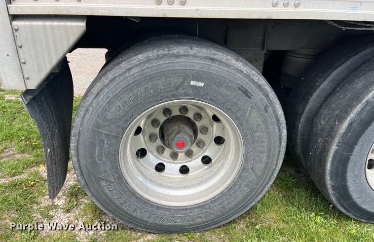 image for item LD9524 2018 Stoughton AHV-421T-AR-S grain trailer