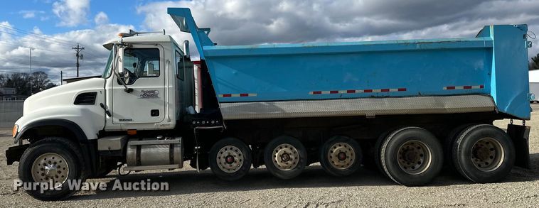 image for item LR9309 2006 Mack  CV713 Granite  dump truck