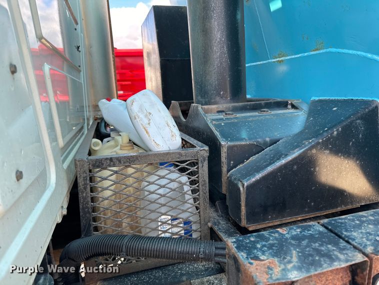 image for item LR9309 2006 Mack  CV713 Granite  dump truck