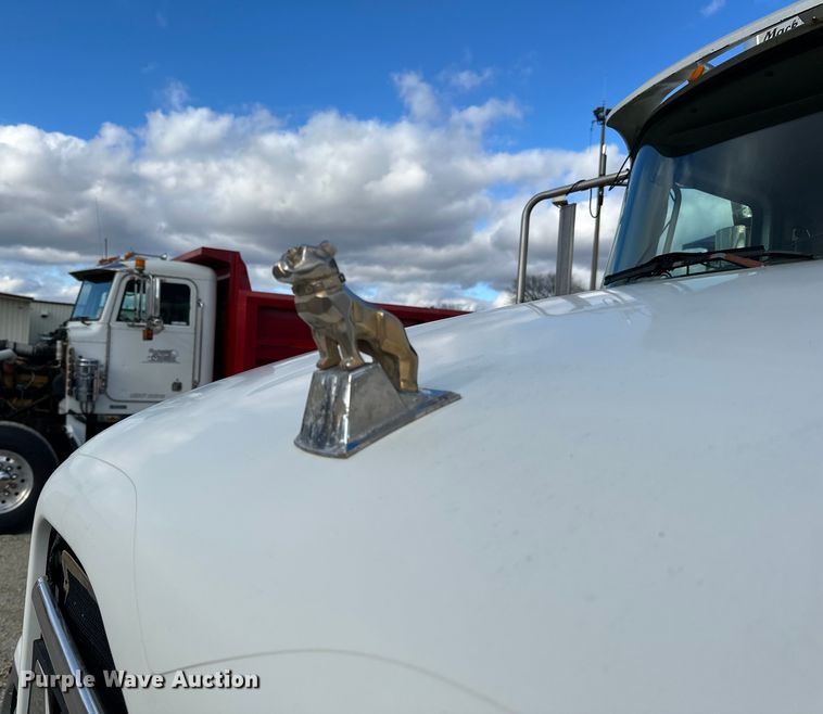 image for item LR9309 2006 Mack  CV713 Granite  dump truck