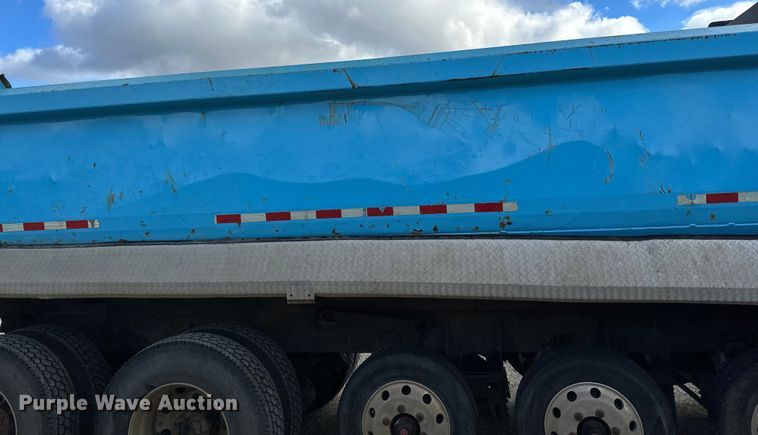 image for item LR9309 2006 Mack  CV713 Granite  dump truck