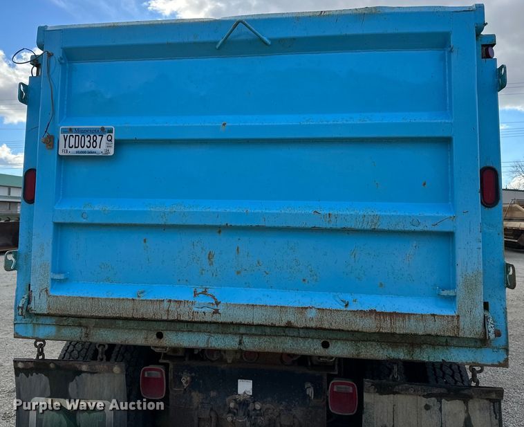 image for item LR9309 2006 Mack  CV713 Granite  dump truck