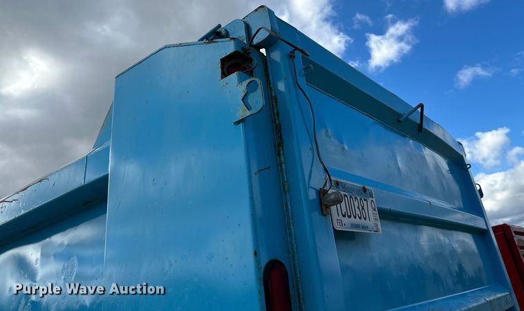 image for item LR9309 2006 Mack  CV713 Granite  dump truck