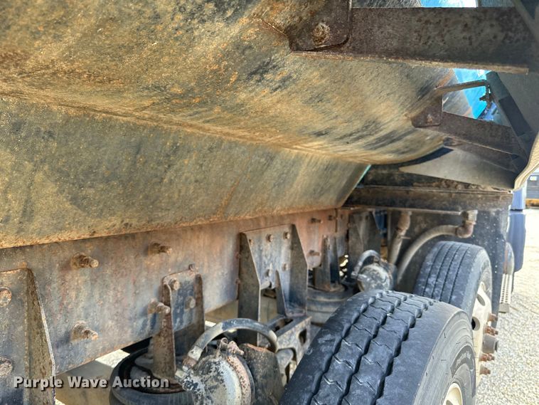 image for item LR9309 2006 Mack  CV713 Granite  dump truck