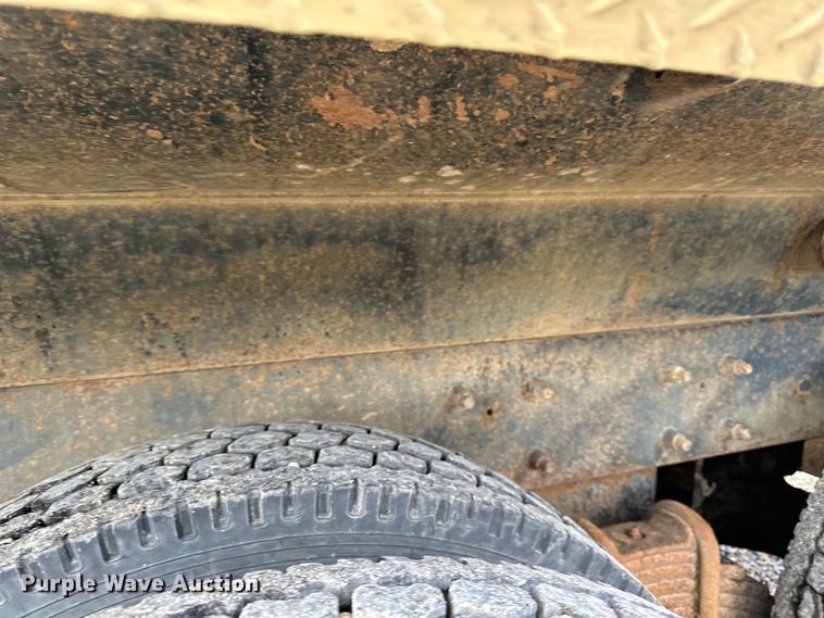 image for item LR9309 2006 Mack  CV713 Granite  dump truck