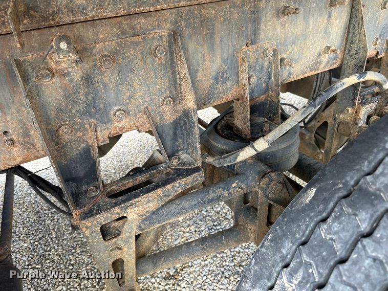 image for item LR9309 2006 Mack  CV713 Granite  dump truck