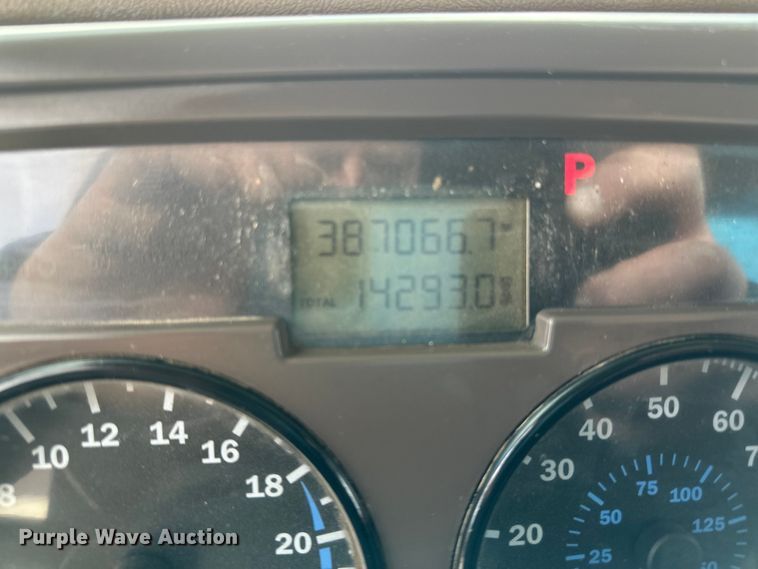 image for item LR9309 2006 Mack  CV713 Granite  dump truck