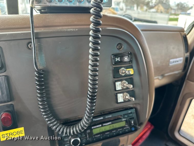 image for item LR9309 2006 Mack  CV713 Granite  dump truck