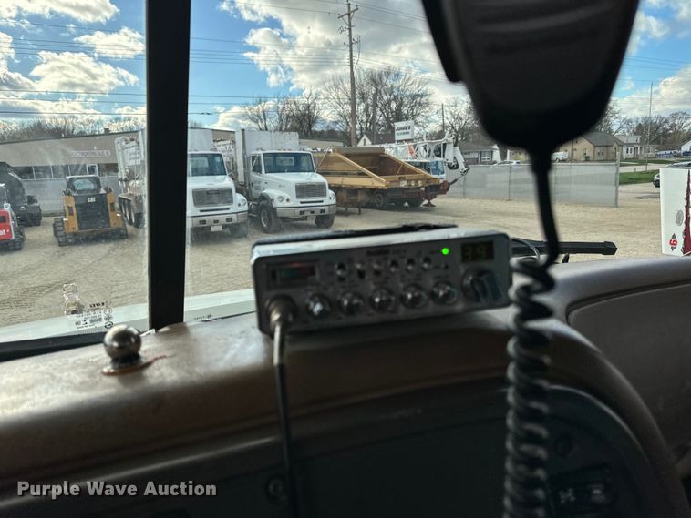 image for item LR9309 2006 Mack  CV713 Granite  dump truck